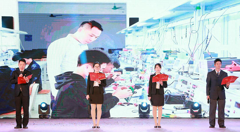 6.青春寄语《技能成就人生》表达了老师对广大学子寄予的厚望.jpg
