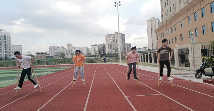 04-趣味运动会活动现场.jpg.jpg