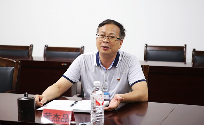 校长黄杰品发言.jpg