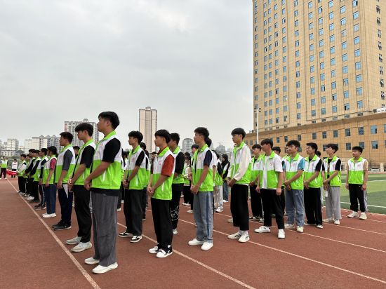 1.学雷锋志愿服务活动月启动仪式现场  （李影／摄）.jpg